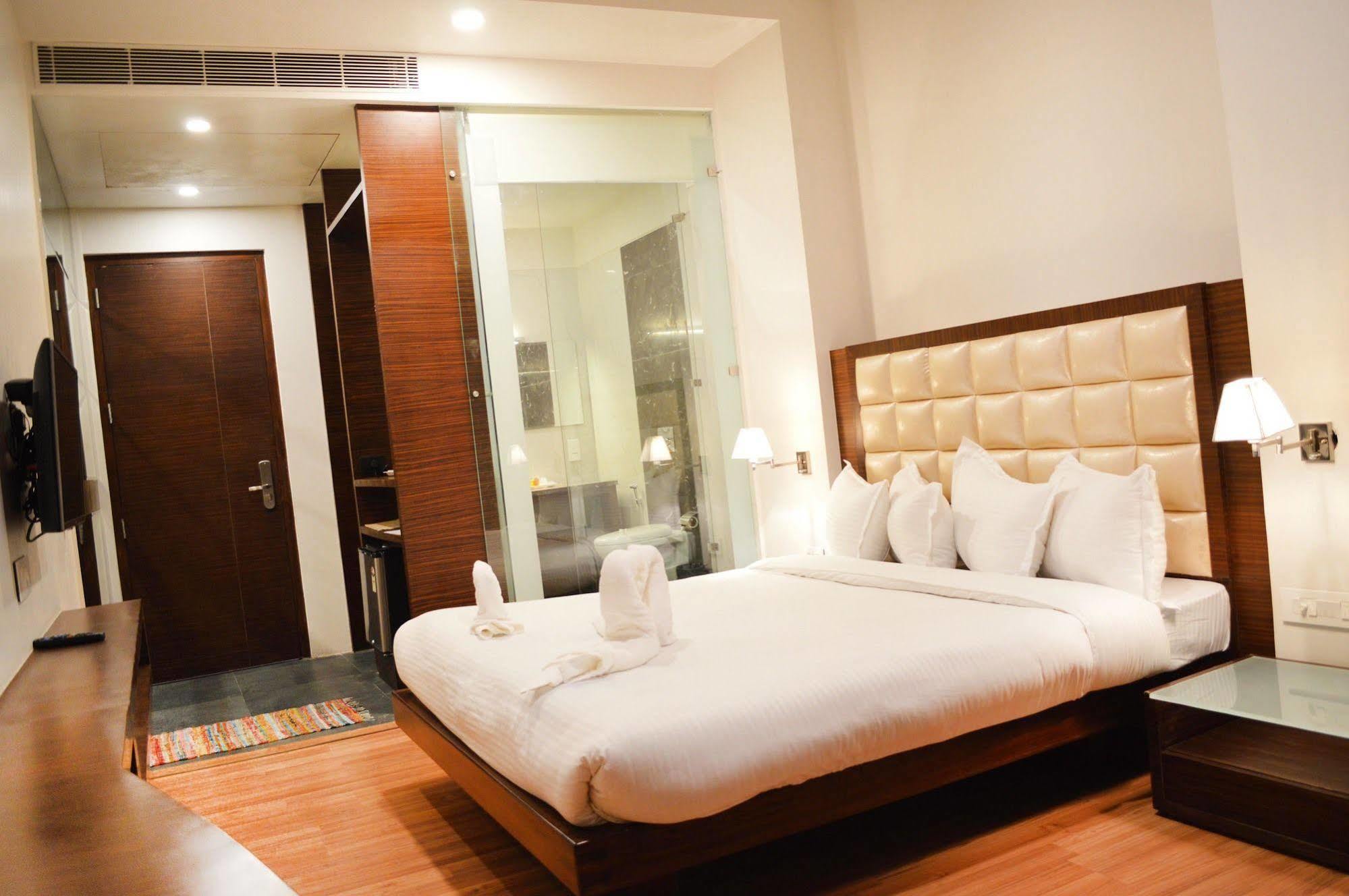 Fabhotel Prudent Amritszár Kültér fotó